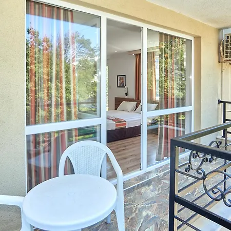 Appartement Relax Larrisa *