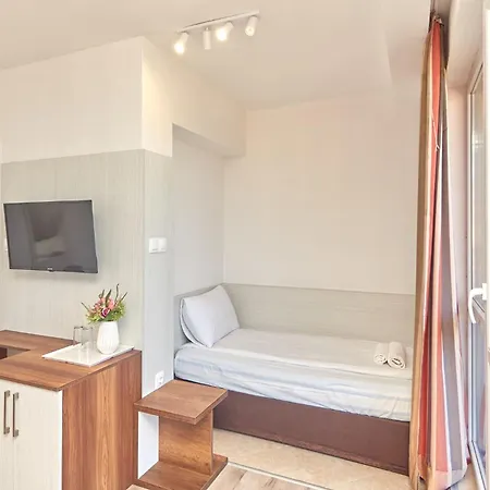 Relax Larrisa Appartement *