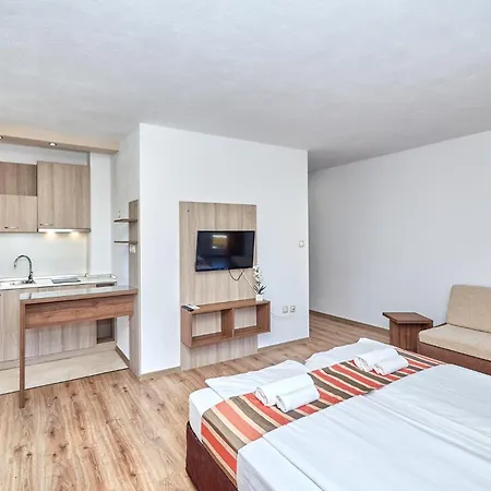 Appartement Relax Larrisa *